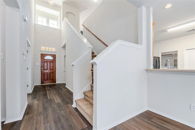 135 Amber Oak DR, Kyle, TX 78640
