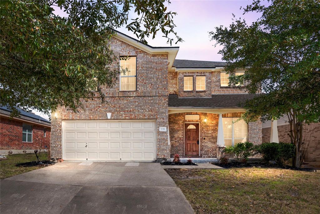 135 Amber Oak DR, Kyle, TX 78640