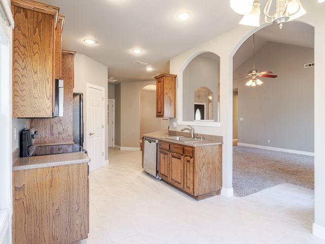 13 Bobwith Lane, Bella Vista, AR 72714