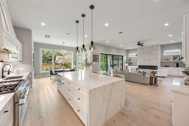 2046 Macarthur Street, Houston, TX 77030