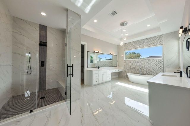 2046 Macarthur Street, Houston, TX 77030