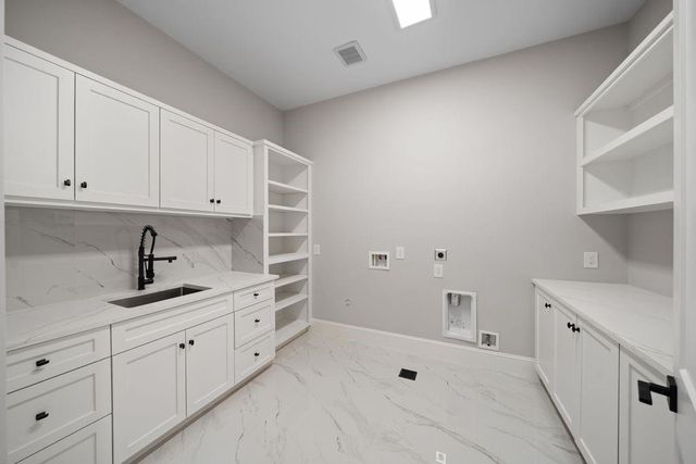 2046 Macarthur Street, Houston, TX 77030
