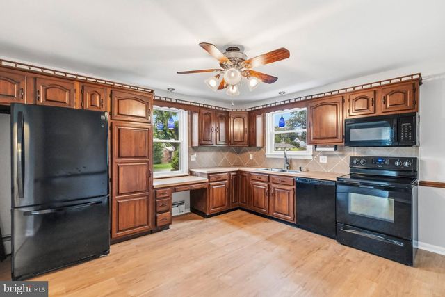 4088 MANCHESTER ST, Glen Rock, PA 17327