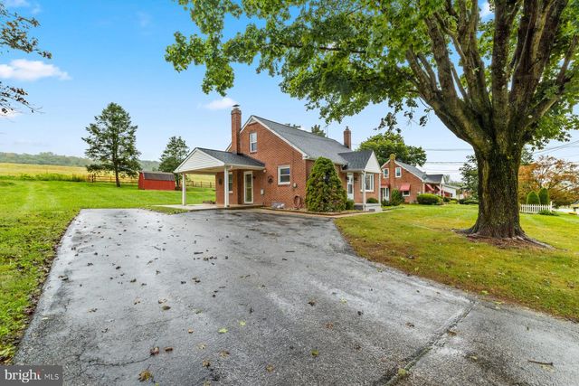 4088 MANCHESTER ST, Glen Rock, PA 17327