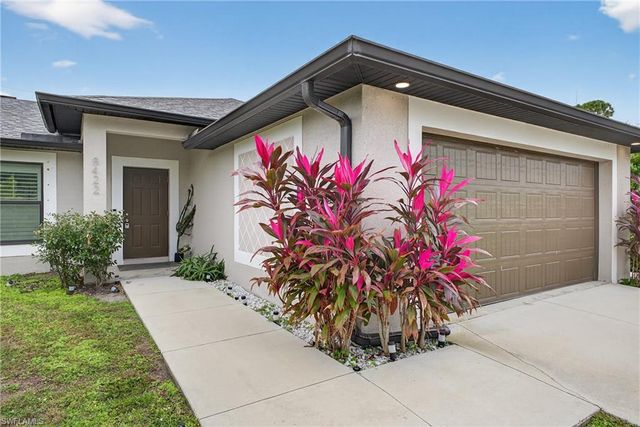 8422 Cardinal RD, Fort Myers, FL 33967