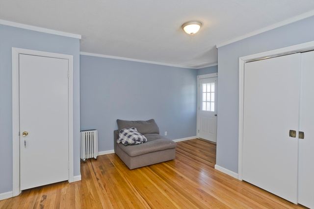 32 Chateaugay St, Chicopee, MA 01020