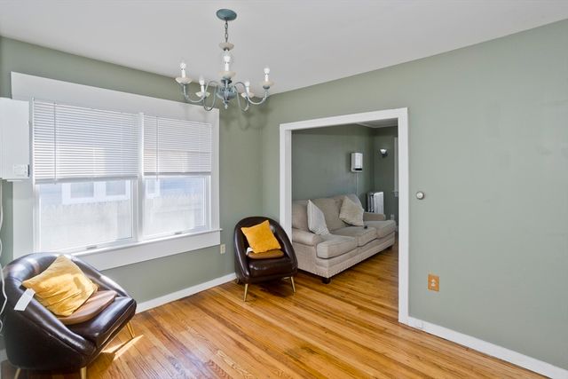 32 Chateaugay St, Chicopee, MA 01020