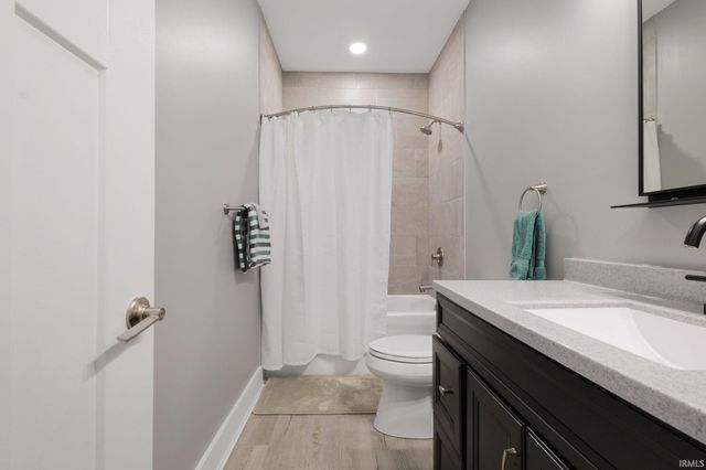 3331 Blarney Drive, South Bend, IN 46628