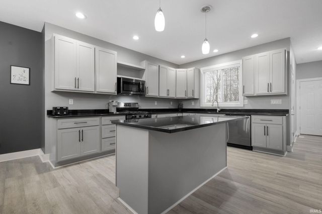 3331 Blarney Drive, South Bend, IN 46628