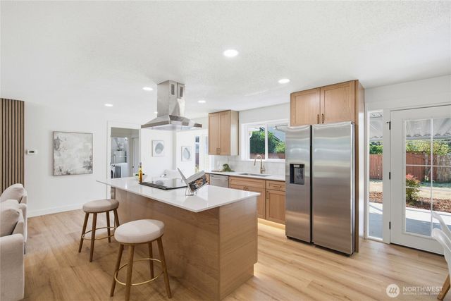 10002 Woodlawn Place SW, Lakewood, WA 98498