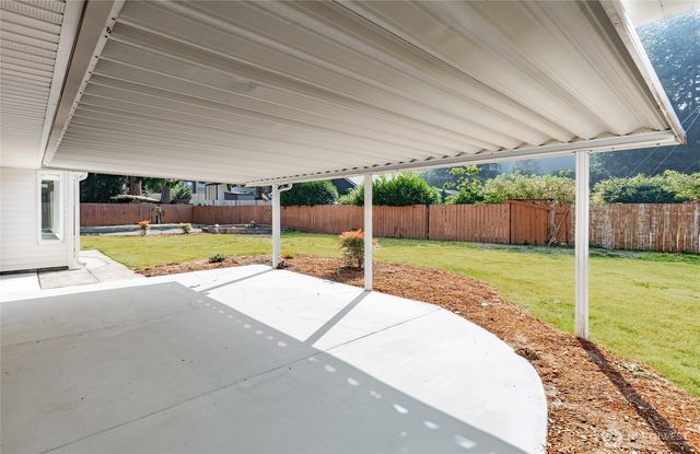 10002 Woodlawn Place SW, Lakewood, WA 98498