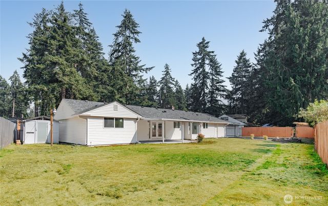 10002 Woodlawn Place SW, Lakewood, WA 98498