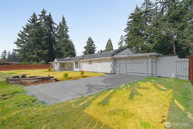 10002 Woodlawn Place SW, Lakewood, WA 98498