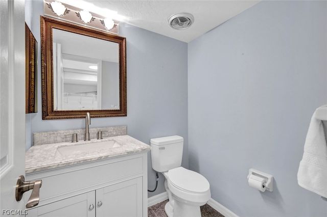 1423 SW Courtyards TER 70, Cape Coral, FL 33914