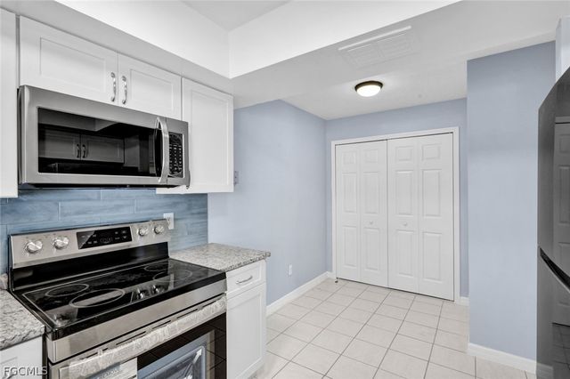 1423 SW Courtyards TER 70, Cape Coral, FL 33914