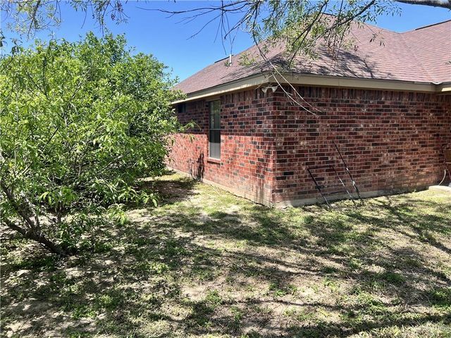 2000 Crisantema Avenue, Mission, TX 78572