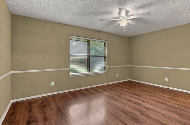 2935 Ridgewood Drive, Grapevine, TX 76051