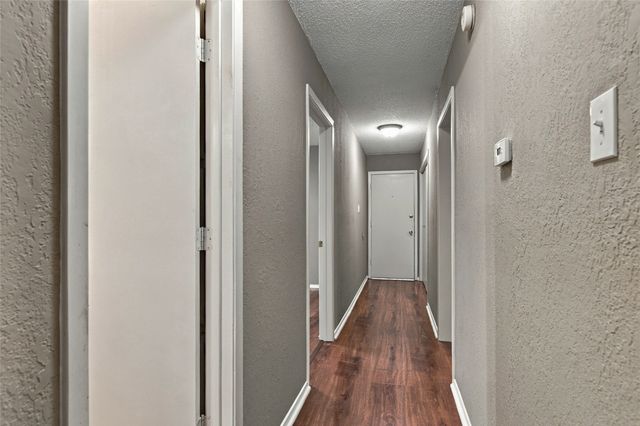 2935 Ridgewood Drive, Grapevine, TX 76051