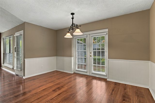 2935 Ridgewood Drive, Grapevine, TX 76051