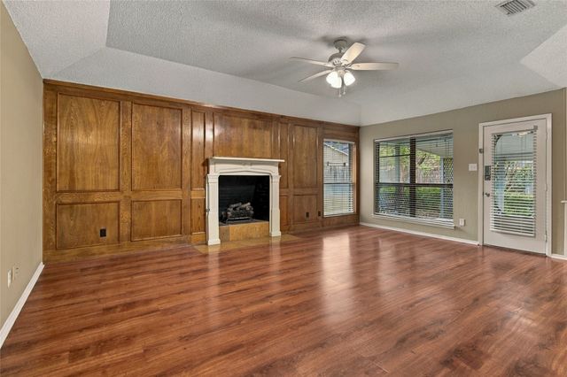 2935 Ridgewood Drive, Grapevine, TX 76051