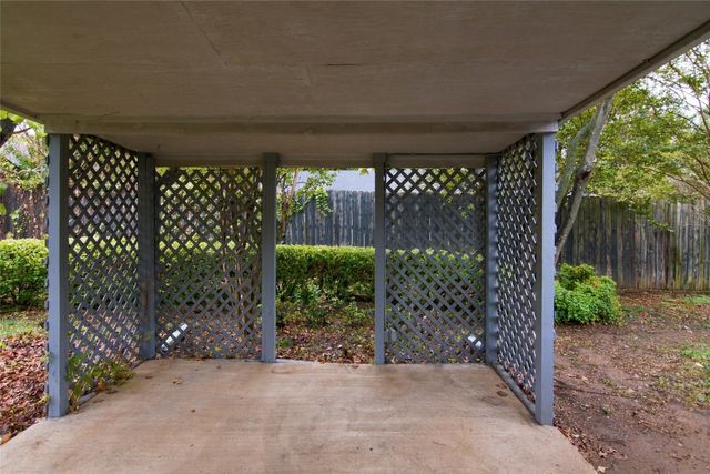 2935 Ridgewood Drive, Grapevine, TX 76051