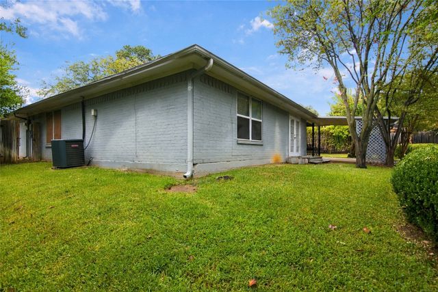 2935 Ridgewood Drive, Grapevine, TX 76051