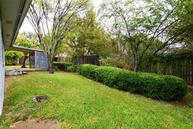 2935 Ridgewood Drive, Grapevine, TX 76051
