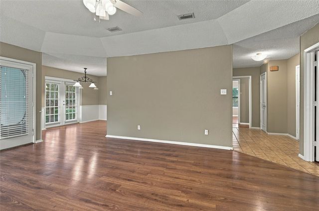 2935 Ridgewood Drive, Grapevine, TX 76051