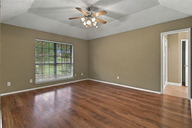 2935 Ridgewood Drive, Grapevine, TX 76051