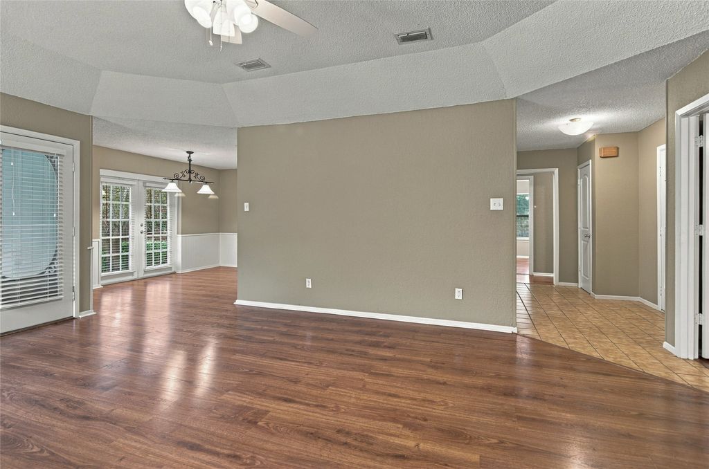 2935 Ridgewood Drive, Grapevine, TX 76051 — photo 5