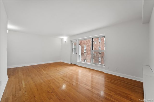 730 Pelham Road 4H, New Rochelle, NY 10805