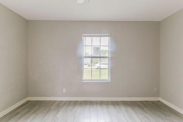 5009 Bataan Road, Houston, TX 77033