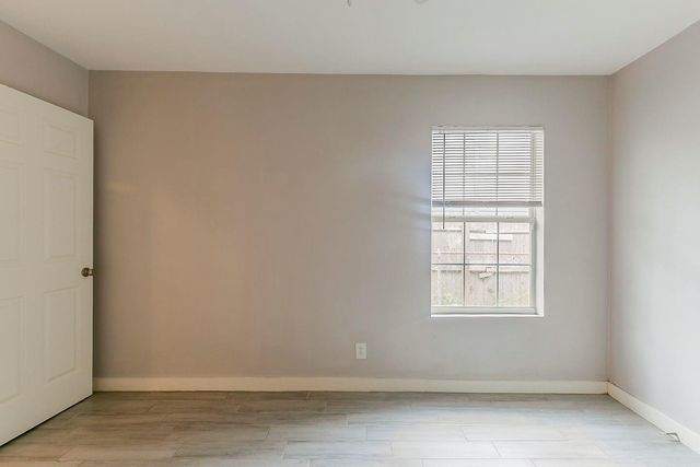 5009 Bataan Road, Houston, TX 77033