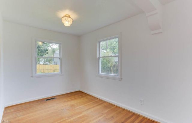 7725 Fayver AVE, Norfolk, VA 23505