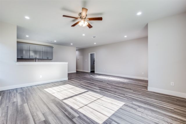 2723 Lawrence Street, Dallas, TX 75215