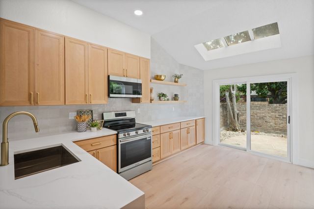 5922 Glen Heather Drive, Dallas, TX 75252