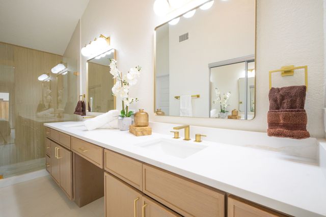 5922 Glen Heather Drive, Dallas, TX 75252