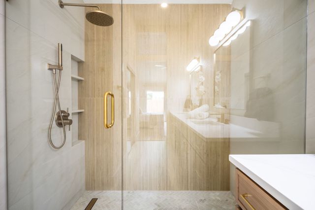 5922 Glen Heather Drive, Dallas, TX 75252