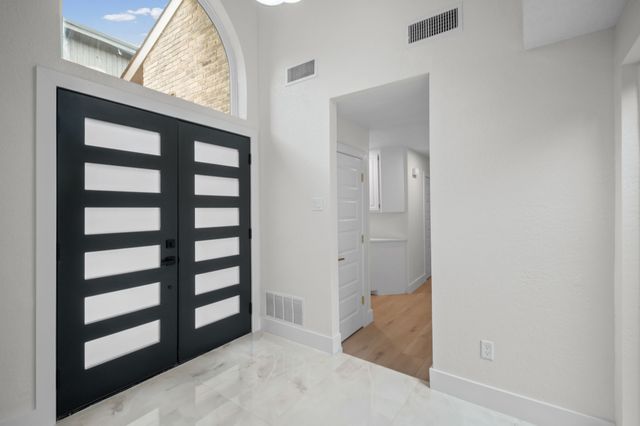 5922 Glen Heather Drive, Dallas, TX 75252