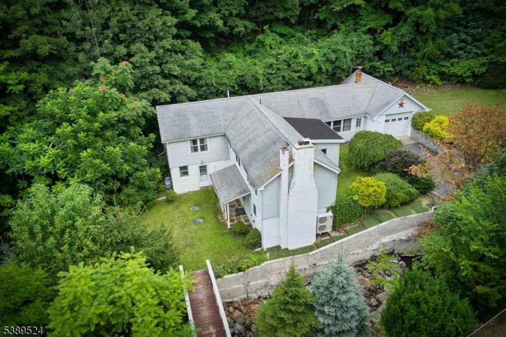 41 Sand Pond Rd, Hardyston Twp., NJ 07419