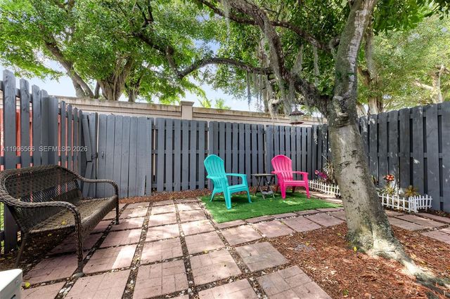 10500 NW 3rd Street, Pembroke Pines, FL 33026