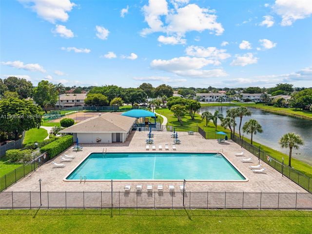 10500 NW 3rd Street, Pembroke Pines, FL 33026
