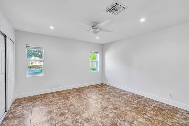 1760 NE 40th Court, Oakland Park, FL 33334