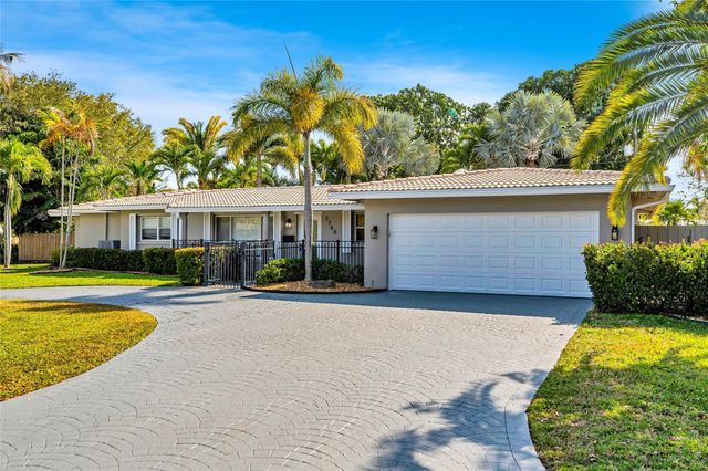 1760 NE 40th Court, Oakland Park, FL 33334