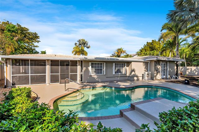 1760 NE 40th Court, Oakland Park, FL 33334