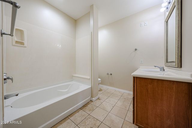 20660 N 40TH Street 2165, Phoenix, AZ 85050