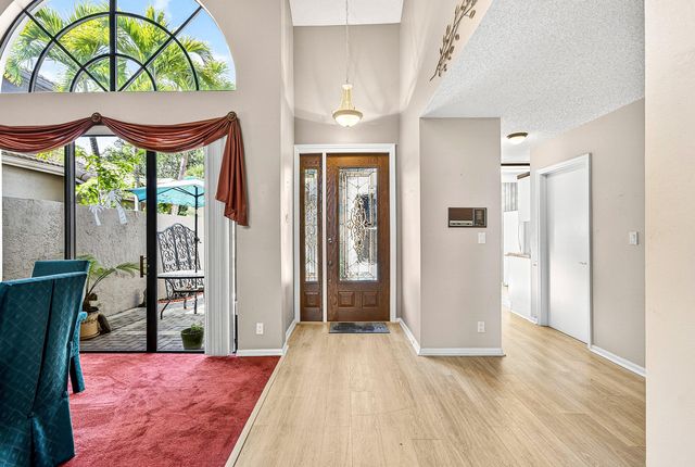 5315 Monterey Circle F, Delray Beach, FL 33484
