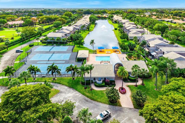 5315 Monterey Circle F, Delray Beach, FL 33484