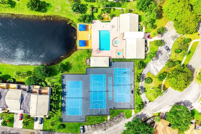 5315 Monterey Circle F, Delray Beach, FL 33484