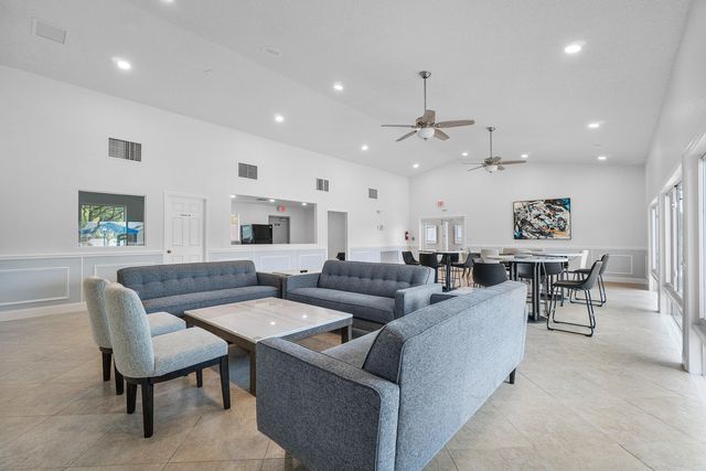 5315 Monterey Circle F, Delray Beach, FL 33484